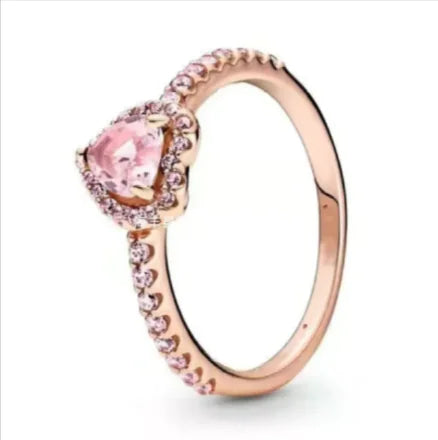 Elevé Luxe Elegant Heart Ring